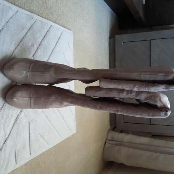 Report Signature Fairfax3 Over the Knee/Thigh Boot - Picture 2 of 10